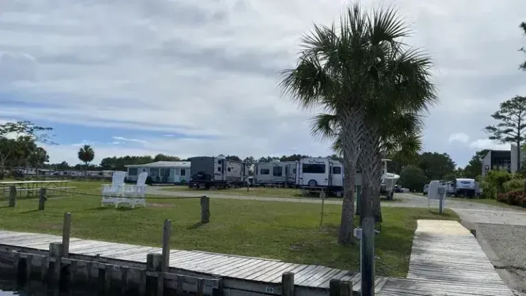Seahaven RV Park campground (photo 2)